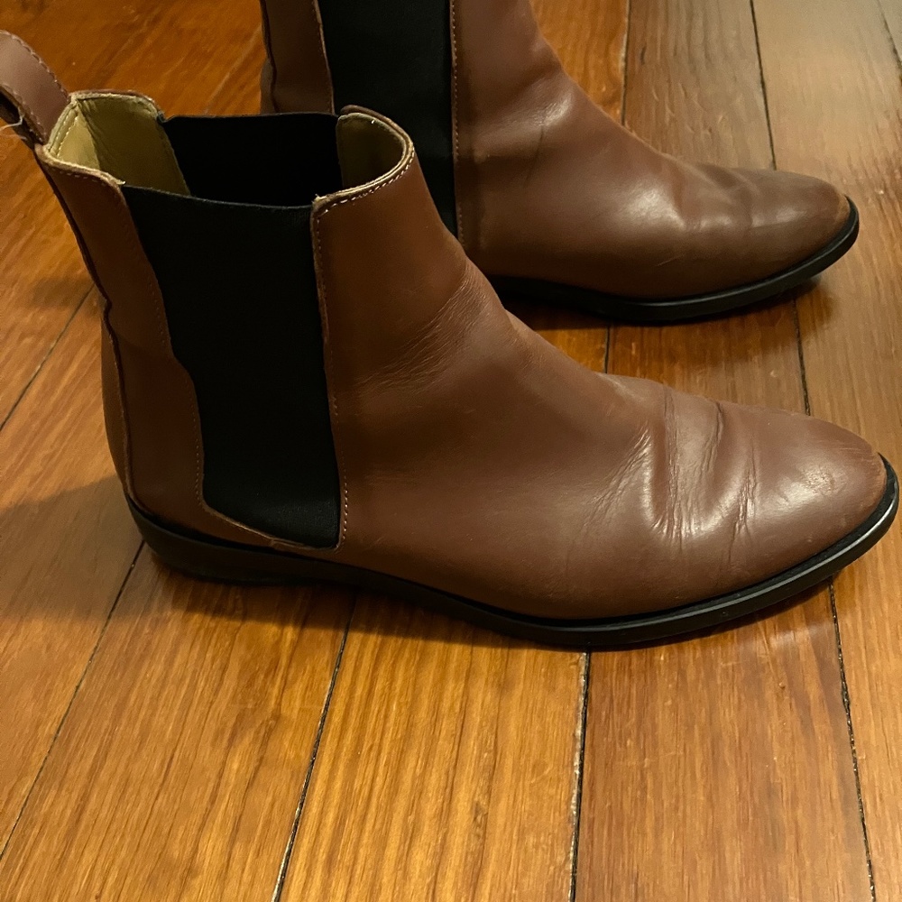 Everlane Modern Chelsea Boot